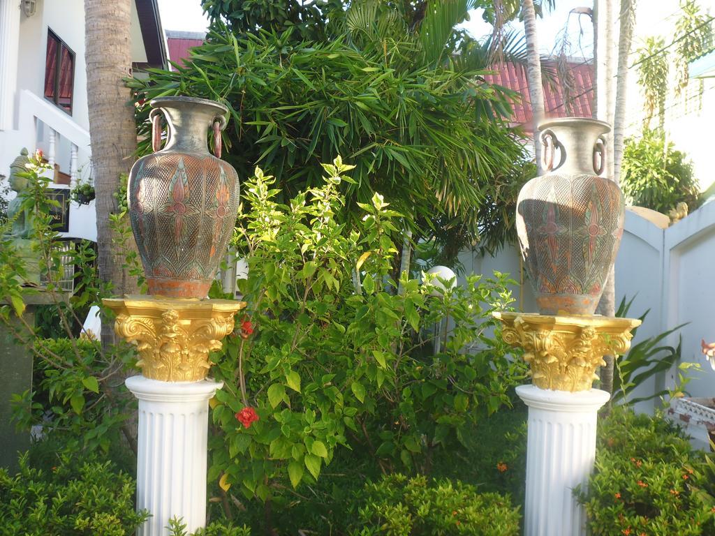 Villa Oranje Pattaya Exterior photo